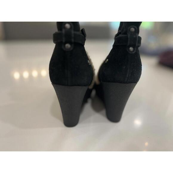 Women’s UGG wedge ankle ankle boots, Black, zip closure, Size 5.5 - Picture 3 of 6